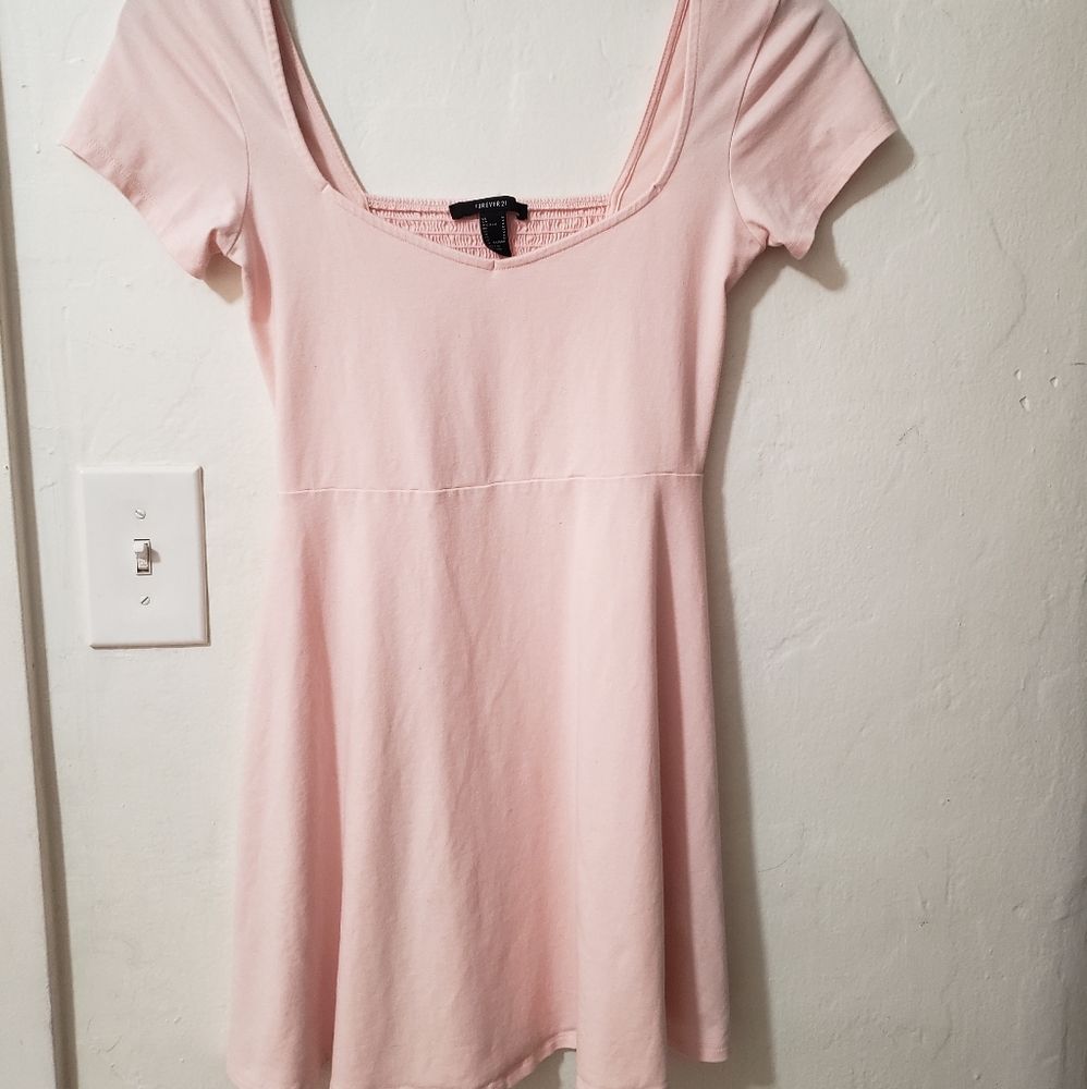 FOREVER 21 | MEDIUM PINK DRESS